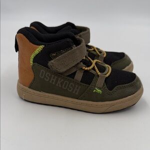 OshKosh B'gosh Kids Black and Tan Sneakers